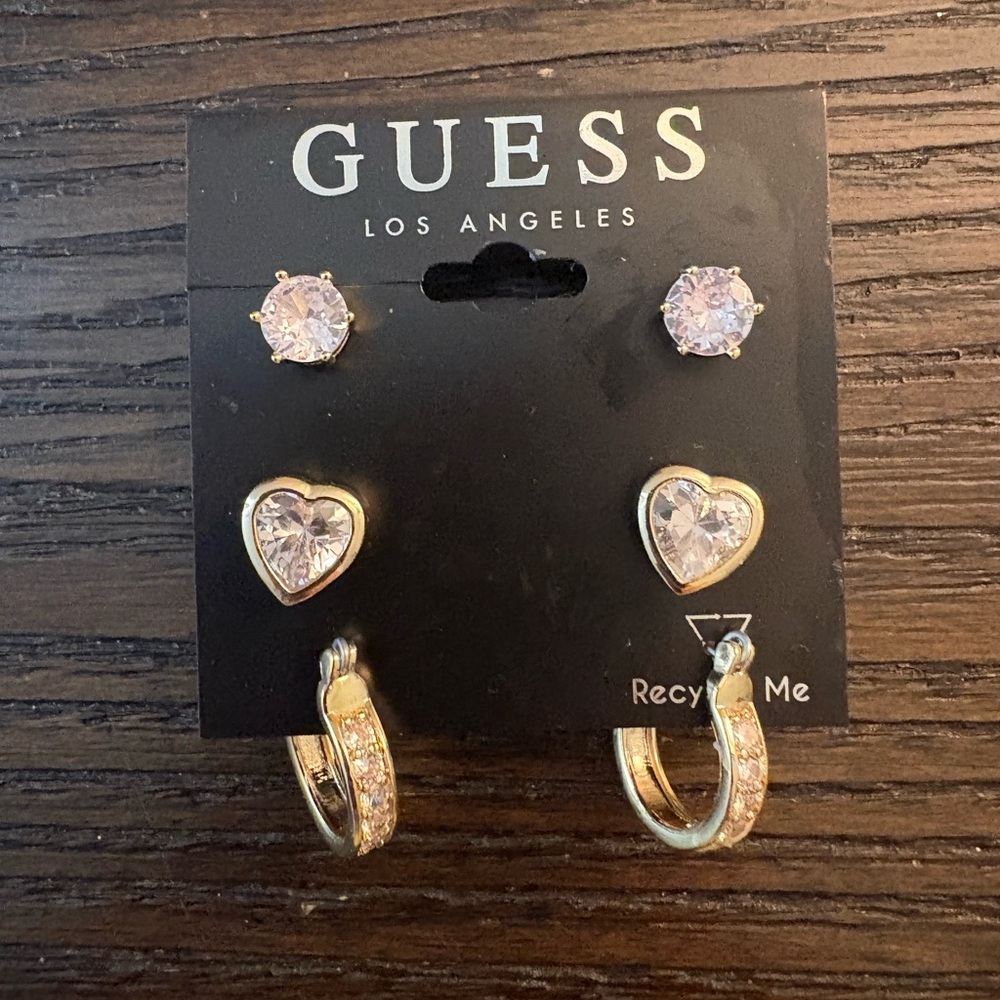 NEW Guess Earring Set